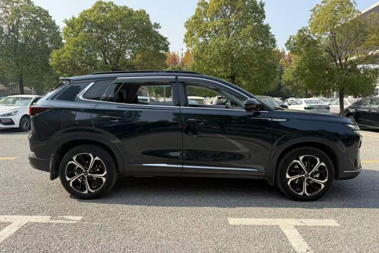 Used Dongfeng Aeolus Huge 2022 Mach Dual-Motor 1.5T MHD Dare-to-Dream Edition