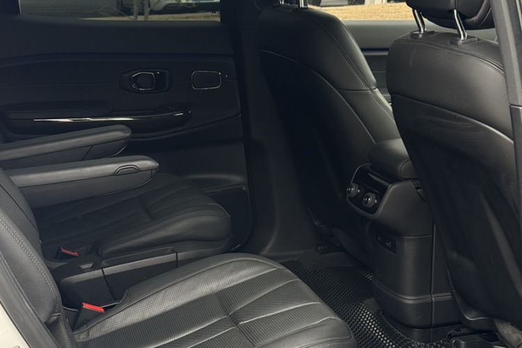 Used Nio ES8 2020 450 km Range 6-Seater Version