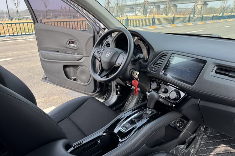 Used Honda Vezel 2019 1.5L CVT Pioneer Edition China VI Interior 7