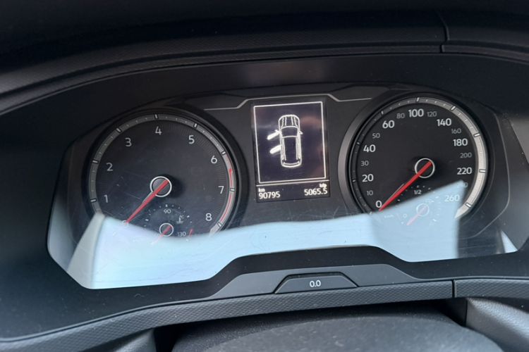 Used Volkswagen Tharu 2020 280TSI Two-Wheel Drive Trend Edition China VI Standard Odometer Close Up