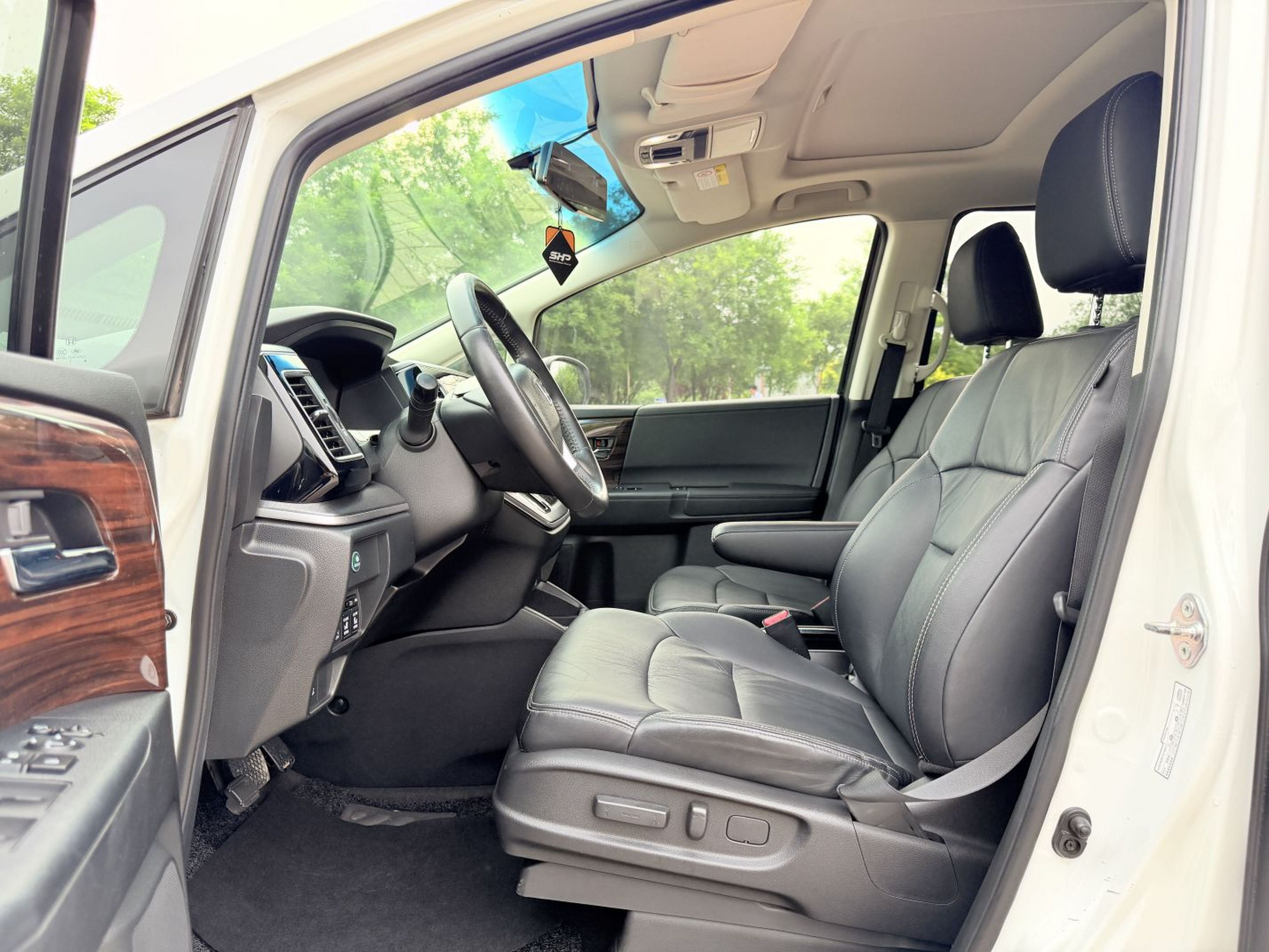 Interior delantero