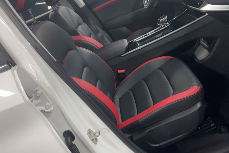 Used SOL X8 2021 300T DCT Leading Smart Connectivity Version 7 Seats