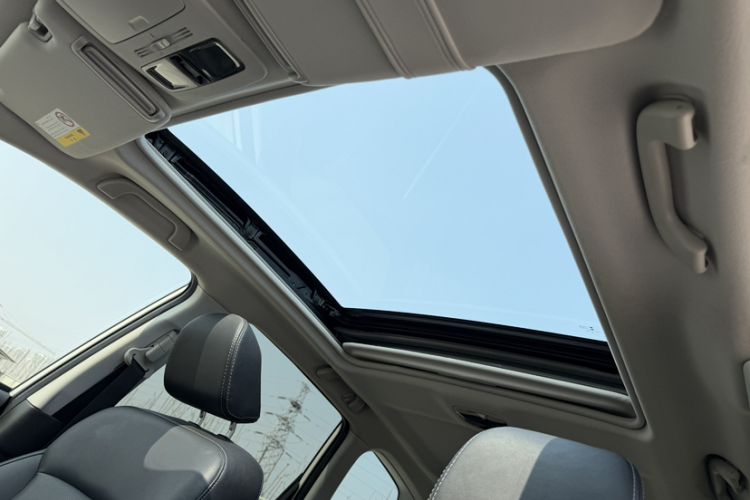 Used Subaru Forester 2016 2.5i Luxury Navigation Edition
