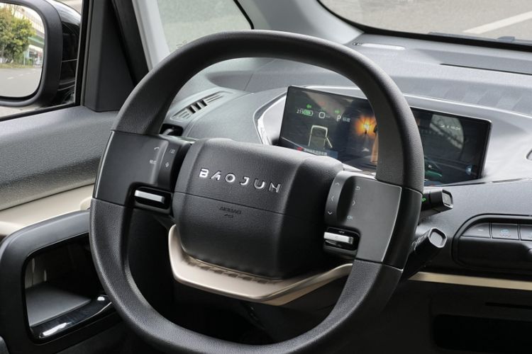 Used Baojun KiWi EV 2021 Artist Model Ternary Lithium Interior 1