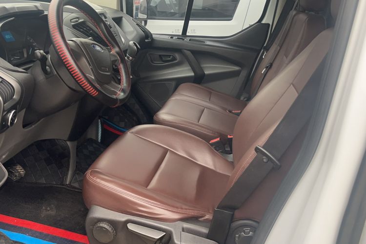 Used Ford Transit 2017 2.0T Gasoline Van Mid-Drive Mid-Roof China V Standard