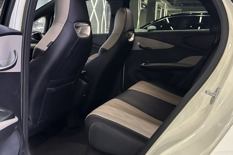 Used BYD Dolphin 2024 Honor Edition 420km Fashion Version Interior 2