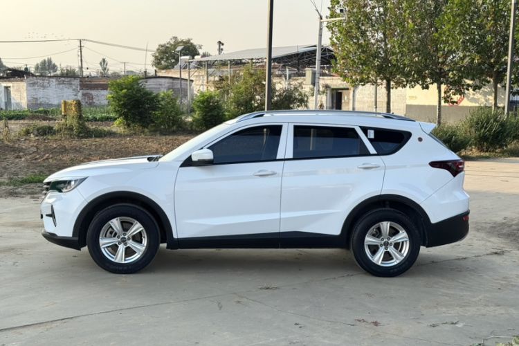 Used JETOUR X70M 2022 1.5T Manual Advanced Partner 7-Seater
