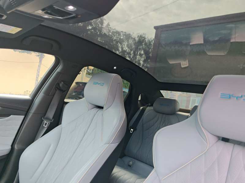 Used BYD Seal 2022 700 km Long-Range Rear-Wheel-Drive Version — 18