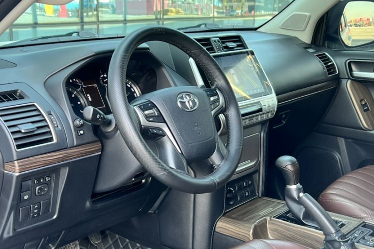 Used Toyota Prado 2018 3.5L Automatic TX-L with Rear-Mounted Spare Tire
