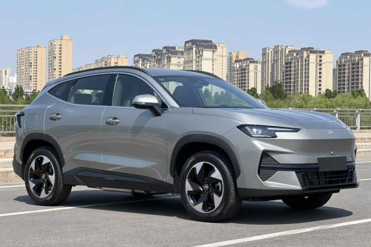 Used JETOUR Shanhai L6 2024 1.5TD DHT ULTRA