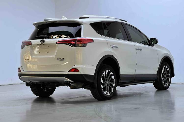 Used Toyota RAV4 2018 2.5L Automatic 4x4 Elite i Edition
