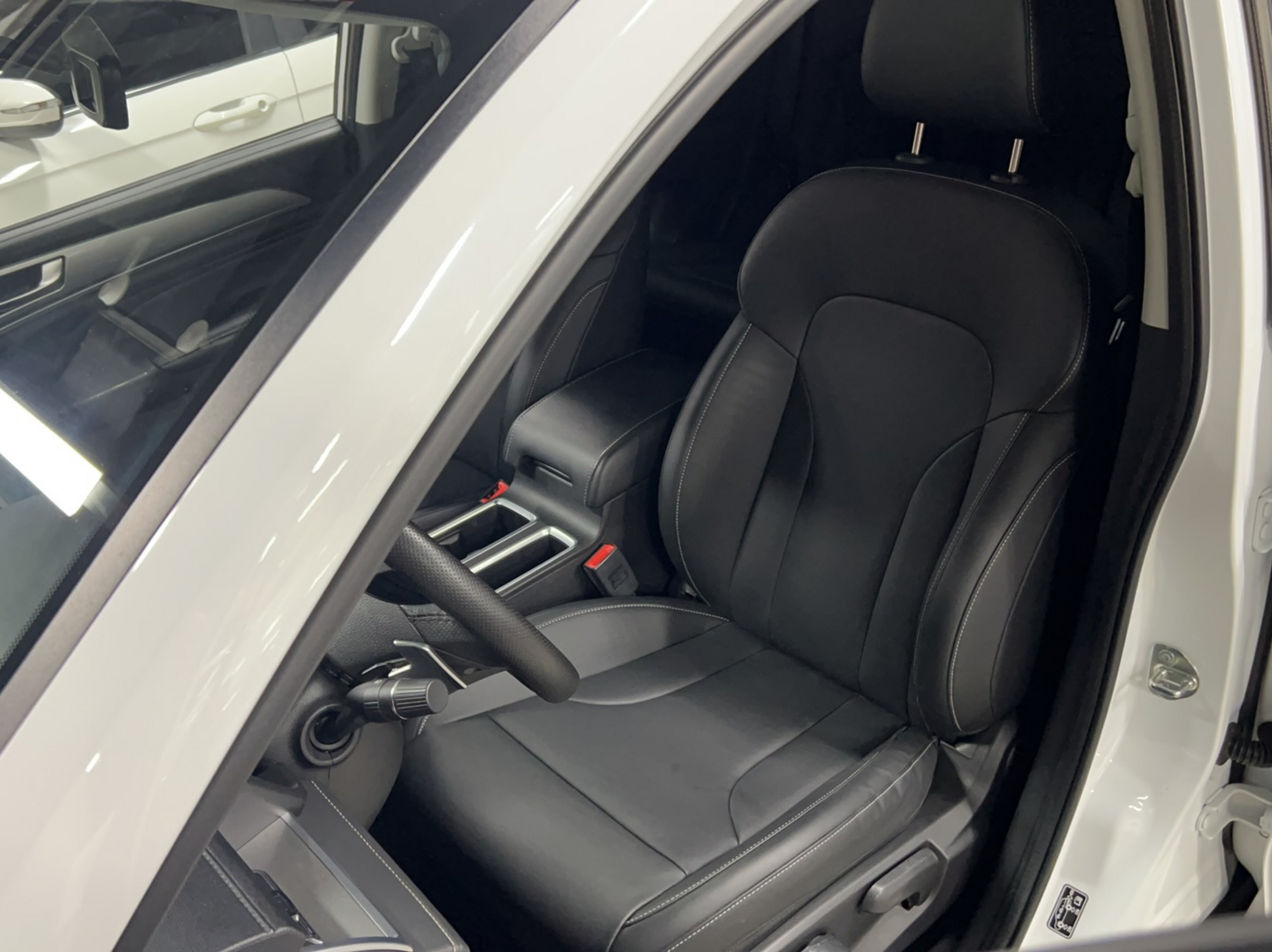 Vordere Reihe im Auto