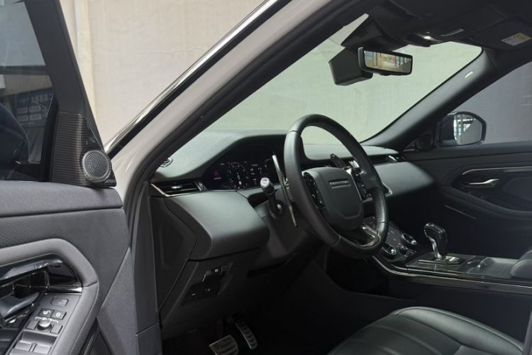 Used Land Rover Range Rover Evoque 2020 249 PS R-DYNAMIC S Black Edition Sport Version
