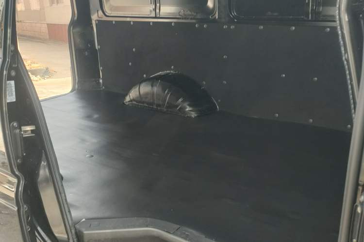 Used FORTHING Lingzhi 2022 V3 1.6L Base Model 2 Seats
