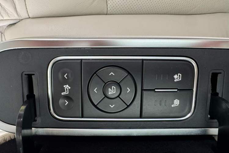 Used GAC Trumpchi M8 2018 320T Luxury Edition Interior 5