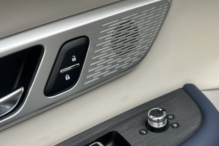 Used Dongfeng Aeolus Huge 2022 Mach Power 1.5T Dare-Enjoy Edition · Smart
