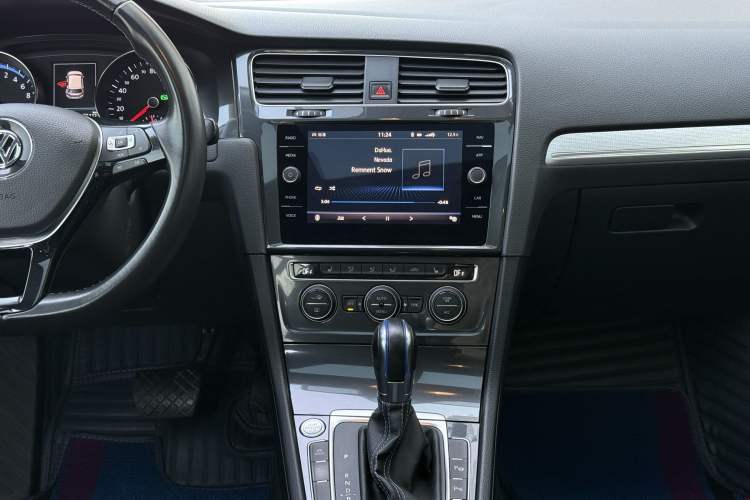 Used Volkswagen Golf Pure Electric 2020 Chariot Pro
