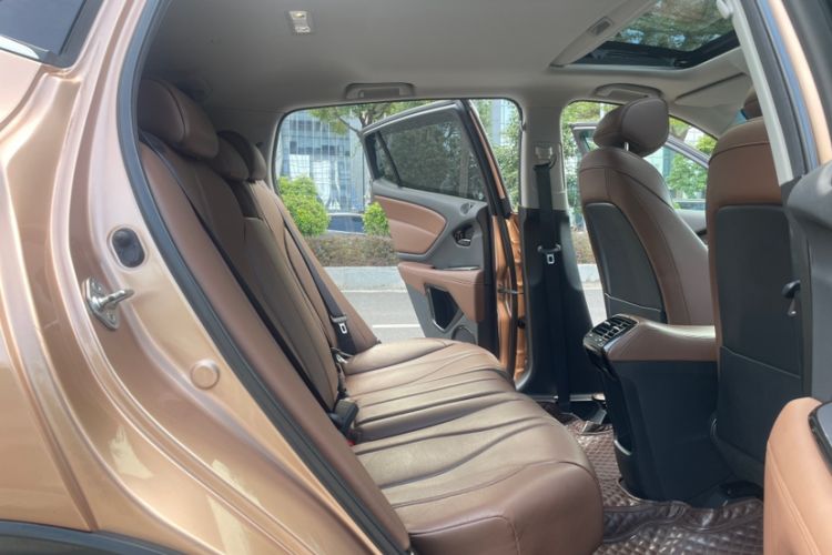 Used Acura CDX 2016 1.5T Two-Wheel Drive Deluxe Edition
