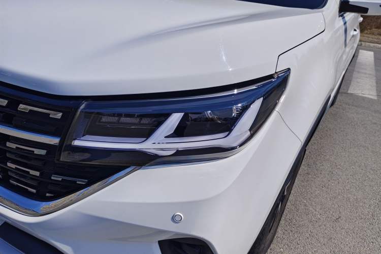 Used FORTHING T5 2022 Grand Edition 1.6L Manual Dream-Chasing Five-Seat Model