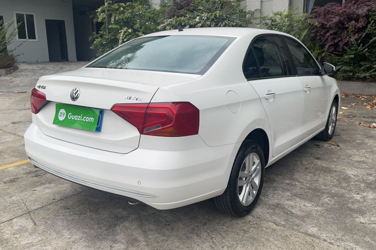 Used Volkswagen Jetta 2017 1.4L Manual Comfort Model
