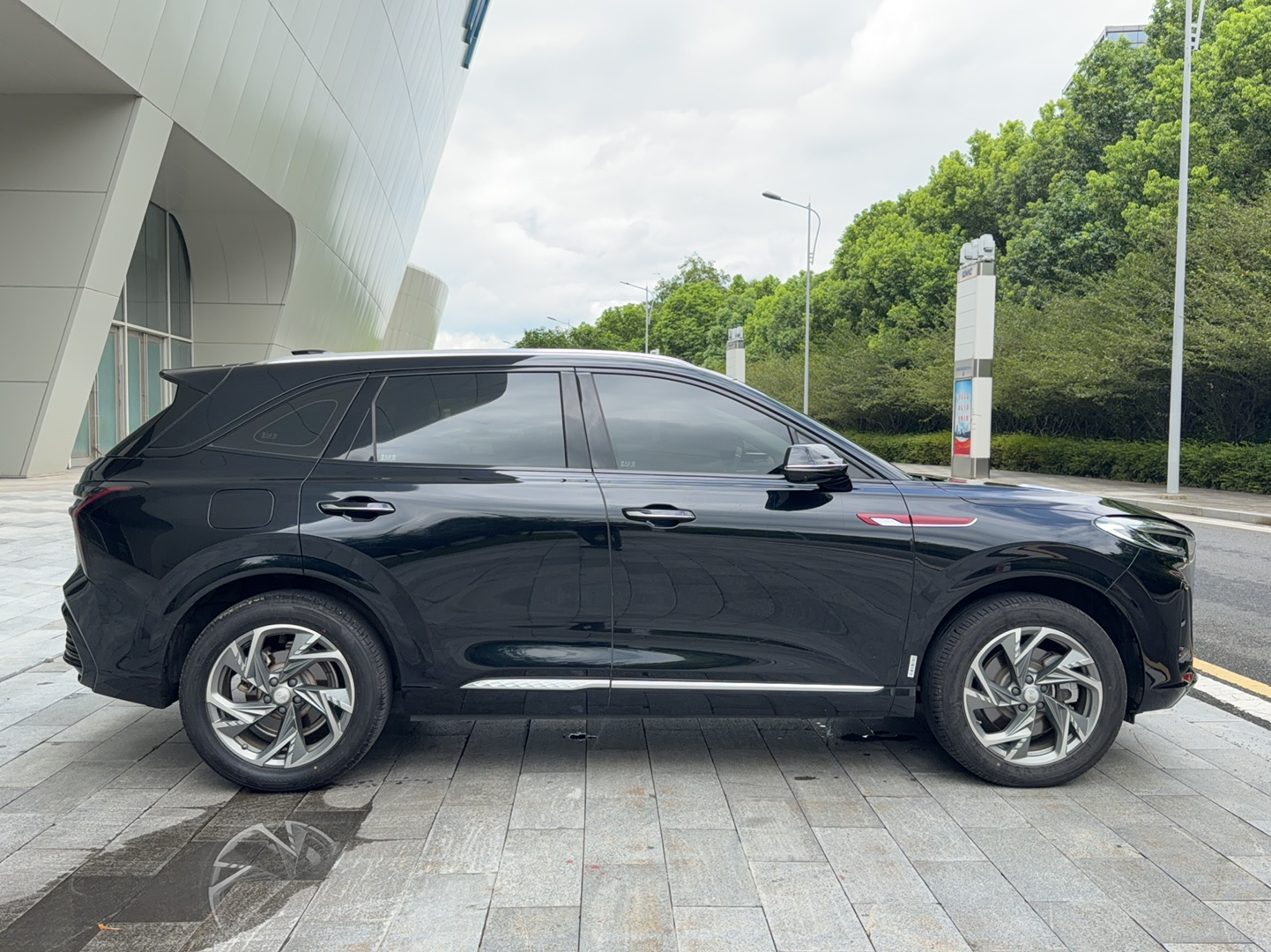 Hongqi HS3 PHEV 2024 PHEV 115km Jingwei Edition — снимка 13