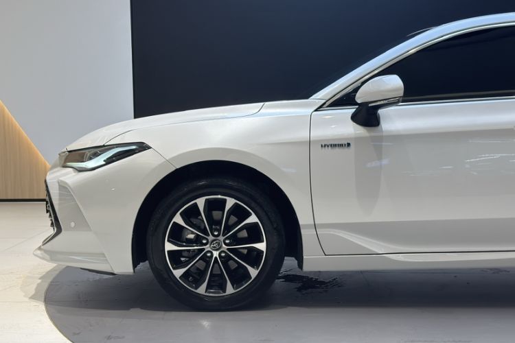 Used Toyota Avalon 2023 Dual-Engine 2.5L Luxury Edition Exterior 1