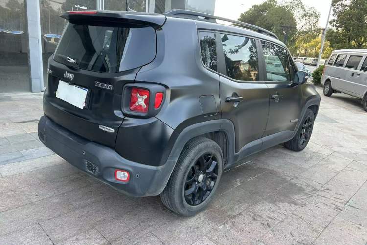 Used Jeep Renegade 2018 Connected Large Screen Version 180T Automatic High-Energy Edition