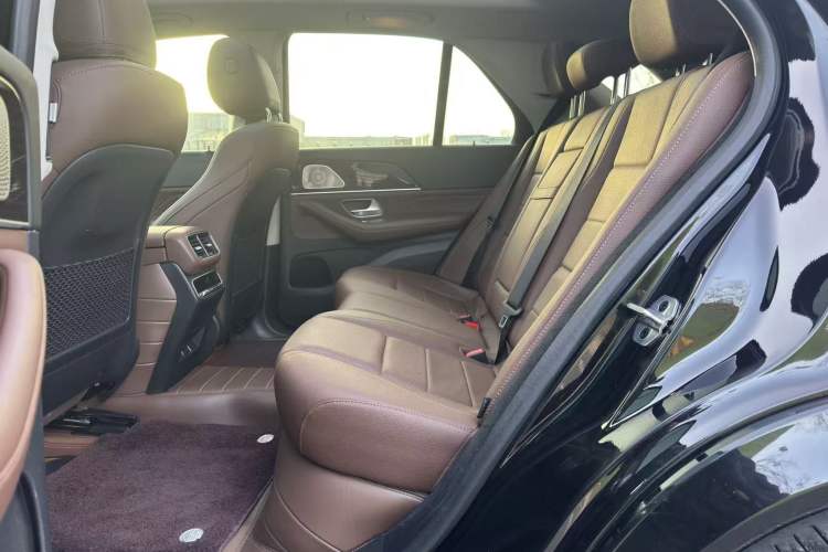 Used Mercedes-Benz GLE 2024 GLE 350 4MATIC Stylish Model Interior 2