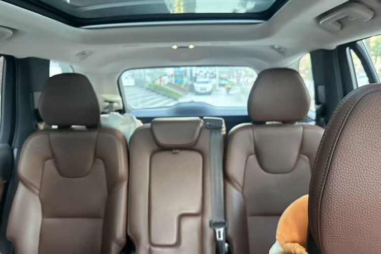 Used Volvo XC90 2019 T6 Zhiyi Edition 7-Seater China VI Standard
