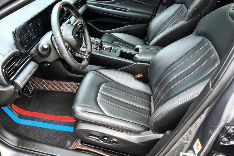 Used GAC Trumpchi EMPOW 2021 270T DCT J16 Version Interior 1