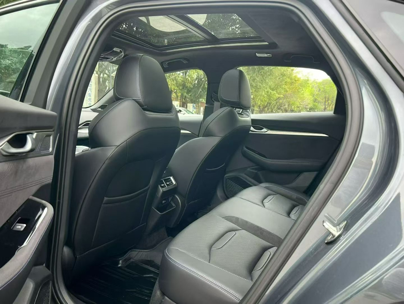 Geely Auto Preface 2024 2.0TD Xiaohan Edition — снимка 16