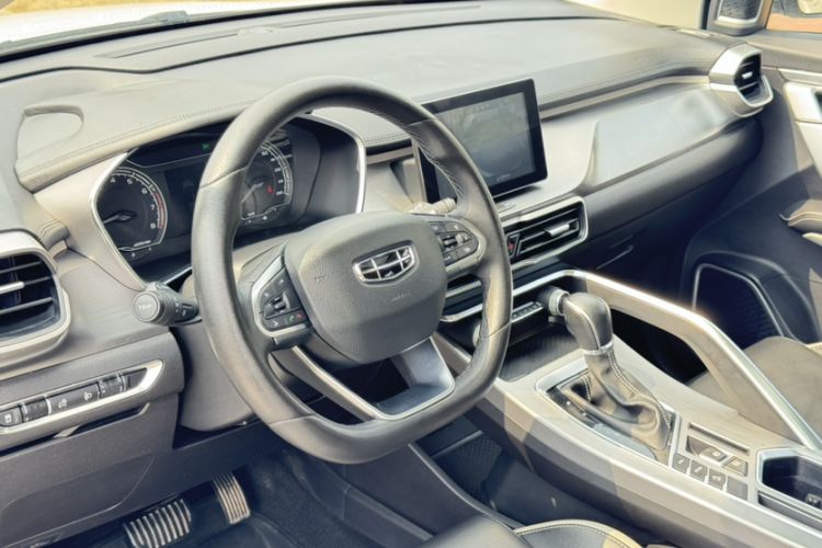 Used Geely Auto Coolray 2020 PRO 240T DCT Hunter
