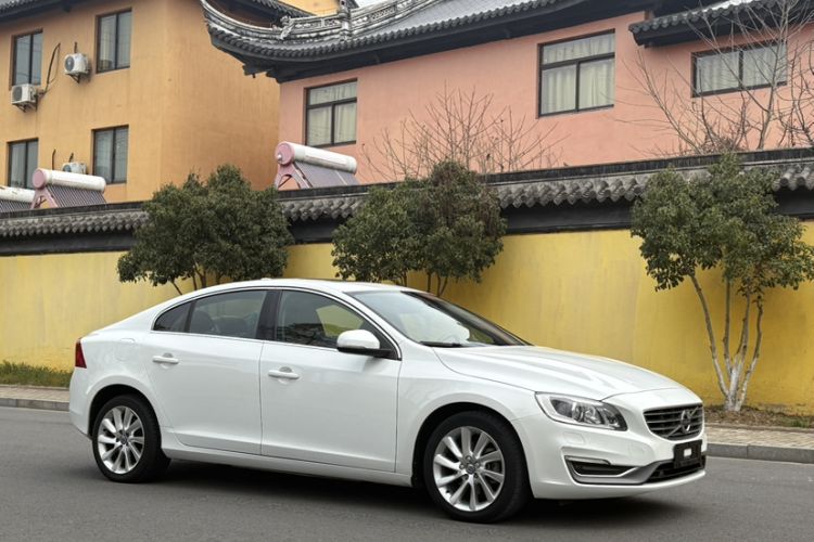 Used Volvo S60 2017 S60L T4 Smart Range Edition