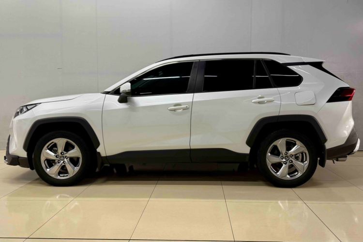 Used Toyota RAV4 2022 2.0L CVT Two-Wheel Drive Fashion Plus Edition