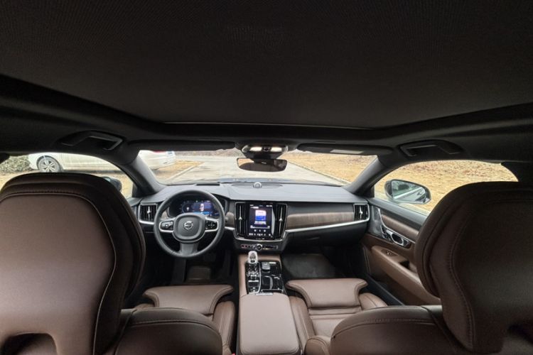 Used Volvo S90 New Energy 2025 Plug-in Hybrid Four-Wheel Drive Long-Range Luxury Smart Edition