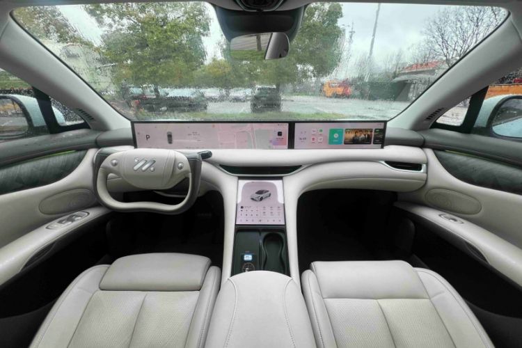 Used IM LS6 2023 Max Long-Range Version Interior 8