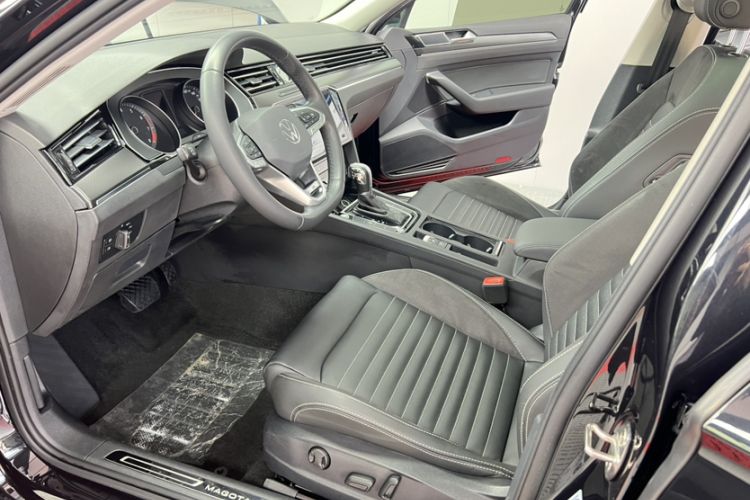 Used Volkswagen Magotan 2020 330TSI DSG Leading Model Left Front Seat