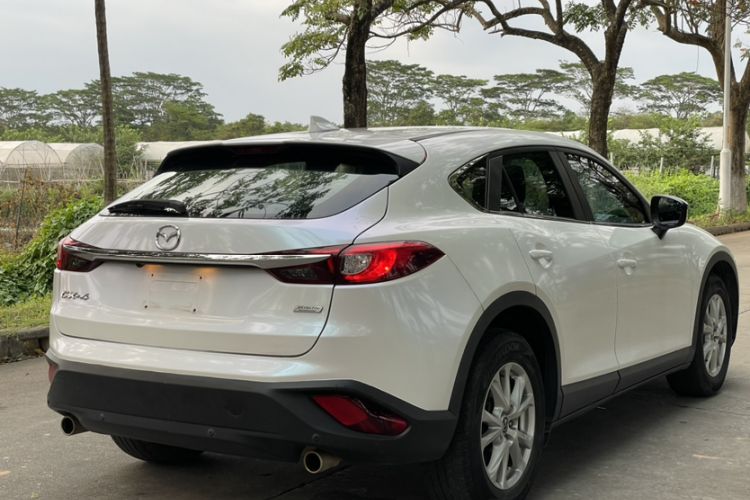 Used Mazda CX-4 2018 2.0L Automatic Two-Wheel Drive Blue Sky Dynamic Version China VI Standard Exterior 11