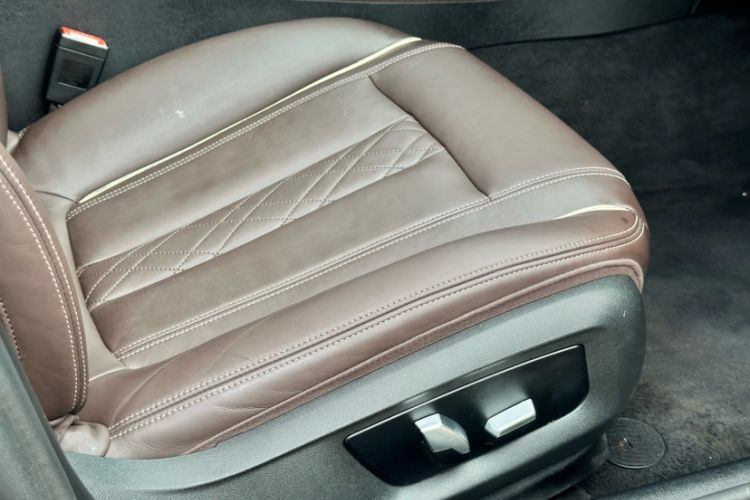 Used BMW 5 Series 2019 Facelifted 530Li Leading Edition Luxury Package