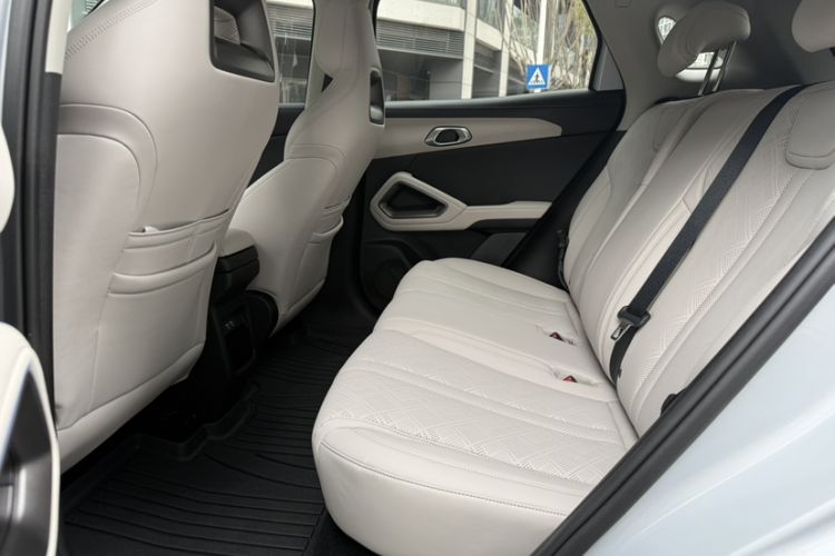 Used BYD Yuan UP 2024 401 km Active Version
