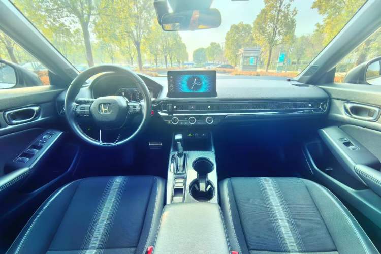 Used Honda Civic 2022 240TURBO CVT Dynamic Edition
