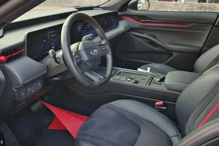 Used Ford Mondeo 2023 1.5T E-Hybrid ST-Line
