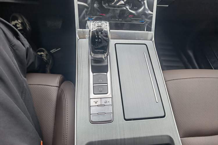 Used Chery Tiggo 7 2025 Excellence Version 1.5T CVT Luxury Edition Gear Lever