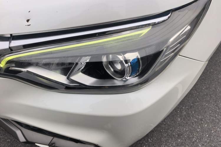 Used Venucia T70 2018 2.0L CVT Smart Enjoyment Version Left Front Headlight