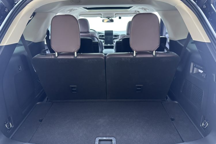 Used Ford Explorer 2020 EcoBoost 285 4x4 Platinum Edition 6 Seats