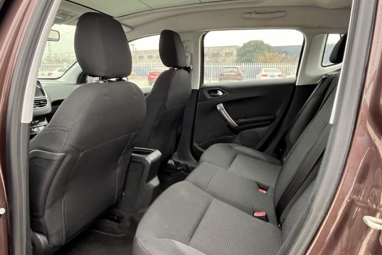 Used Peugeot 2008 2014 1.6L Automatic Fashion Edition