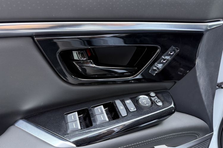 Used Honda P7 2025 Rear-Drive Long-Range Pro