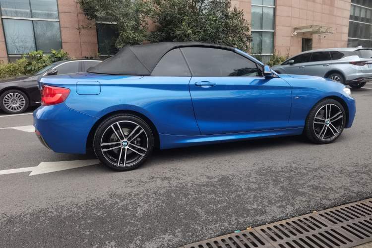 Used BMW 2 Series (Import) 2018 225i Convertible Coupe Luxury Model M Sport Package