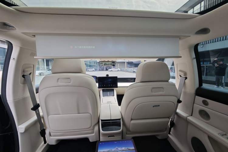 Used Hima Stelato S9 2025 Extended-Range Ultra Interior 6