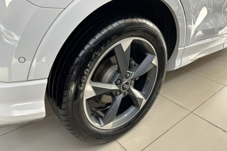 Used Audi Q3 2023 35 TFSI Fashion Dynamic Model (1.5T)
